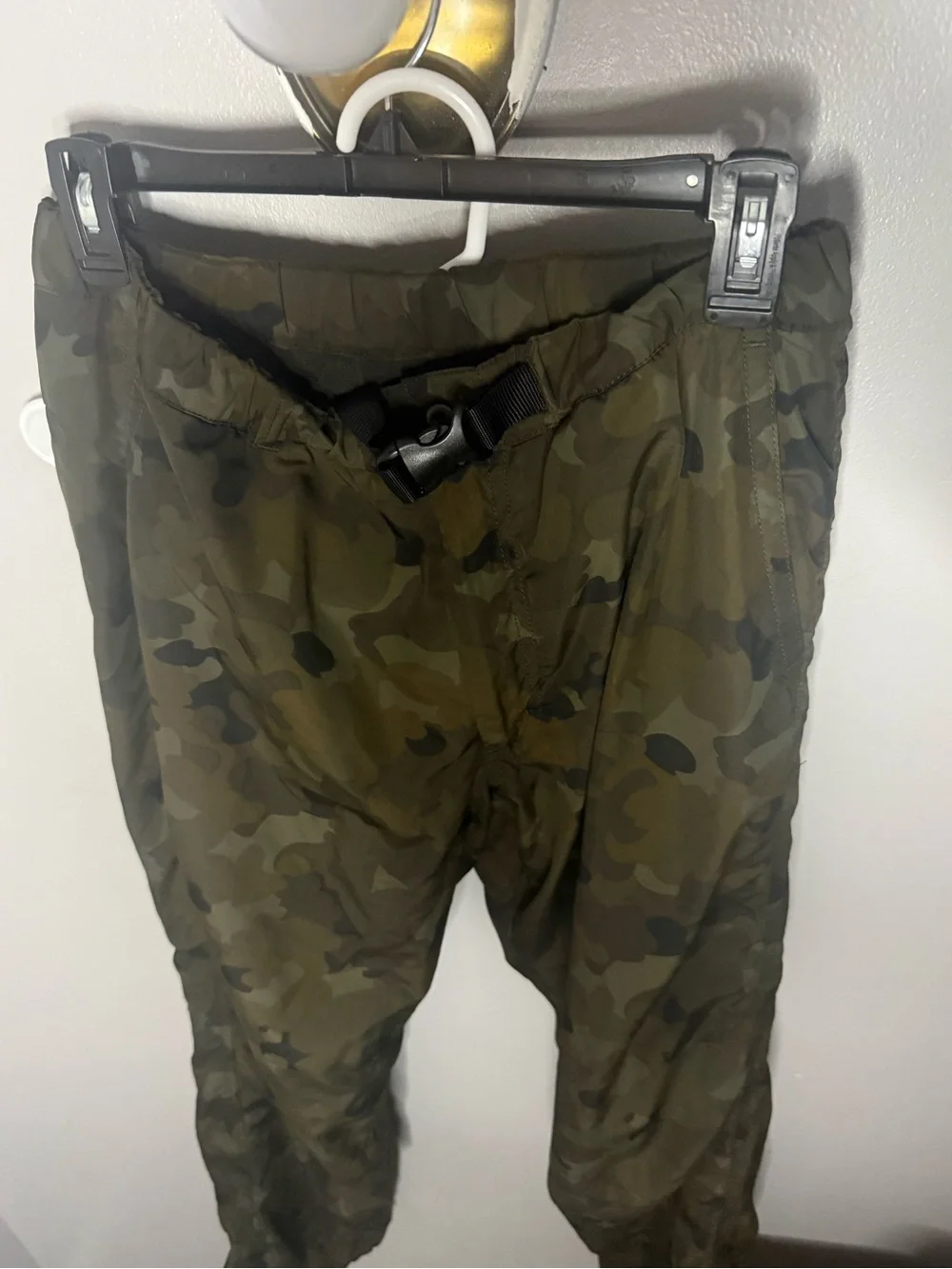 Uniqlo Mens Camouflage Fleece Lined Utility Pants - Picture 3 of 5